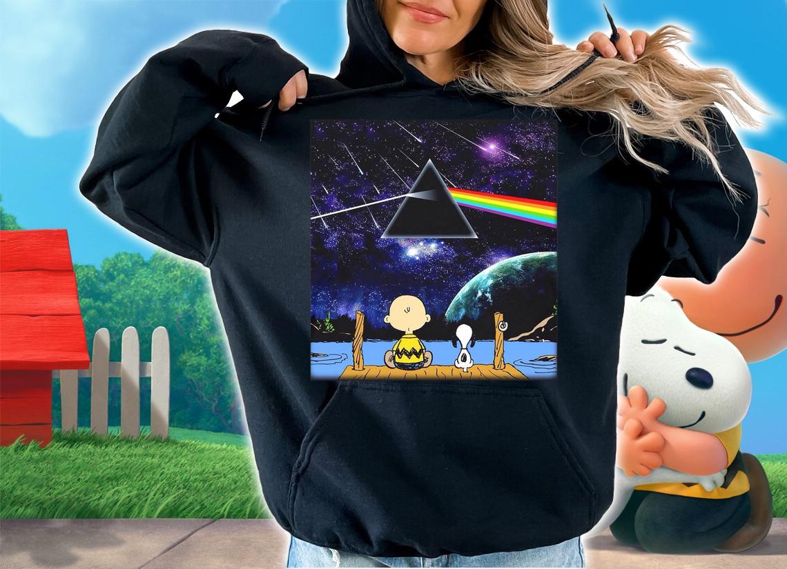 Charlie brown and snoopy seeing pink floyd band t-shirt hoodie