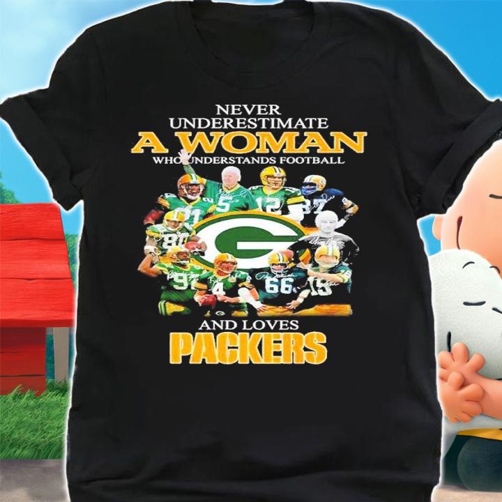 Never underestimate a woman who understands football and loves Packers Men's shirt t-shirt