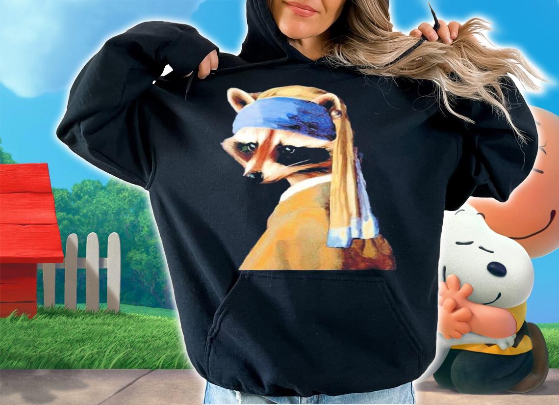 Raccoon with a Pearl Earring shirt t-shirt hoodie