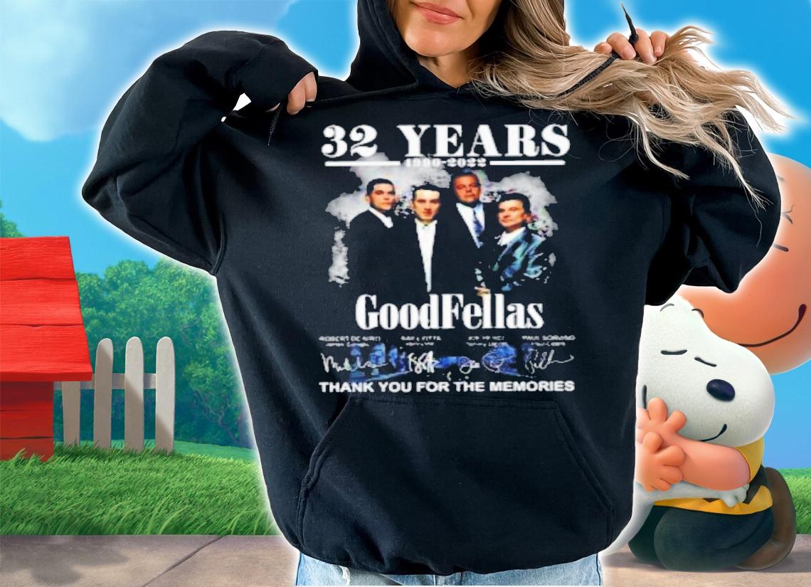 Official 32 Years 1990-2022 Goodfellas Signatures Thank You For The Memories Shirt t-shirt