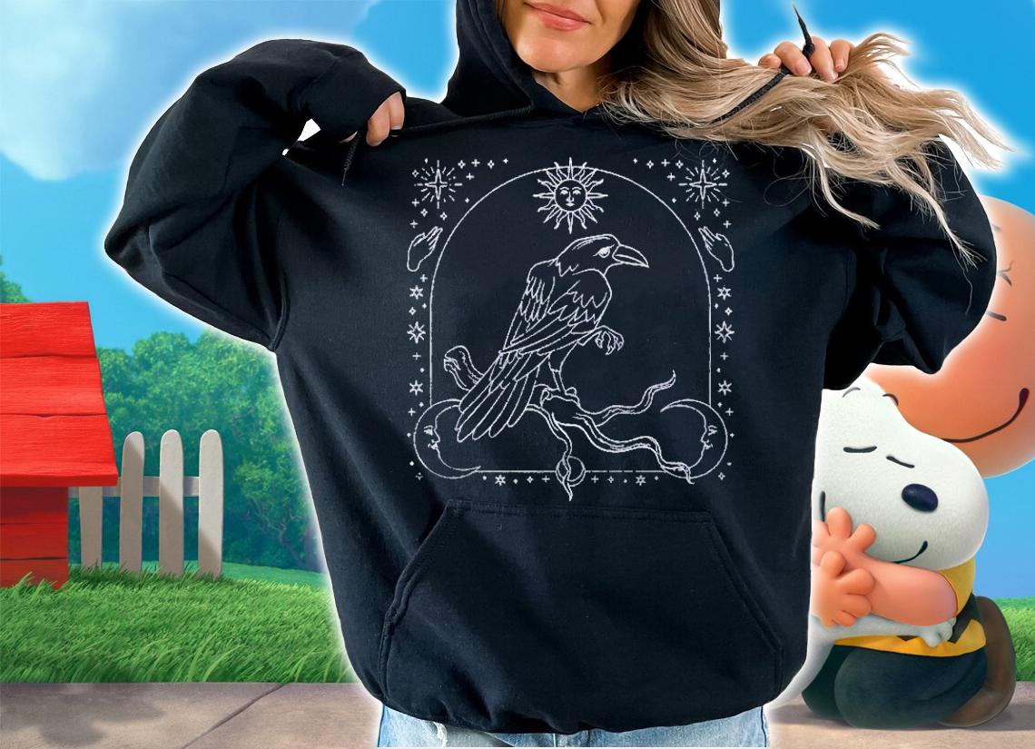 Crow Gothic Bird Animal Spooky Witchcraft Raven Shirt t-shirt hoodie