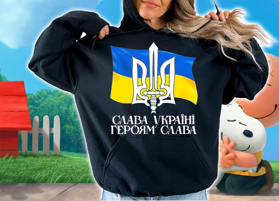 Support Ukrainians Flag Vintage Ukraine Ukrainian Flag Pride T-Shirt t-shirt hoodie