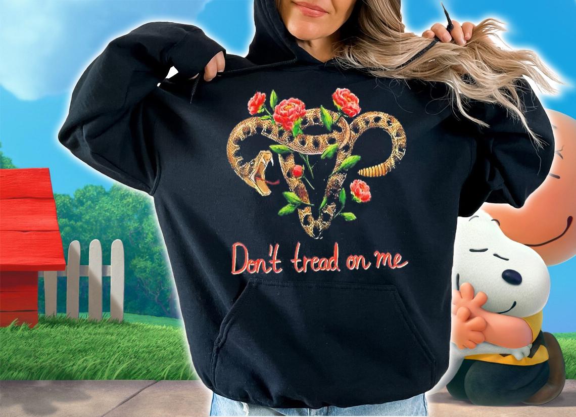 Dont Tread On Me Pro Roe V Wade T-Shirt t-shirt hoodie