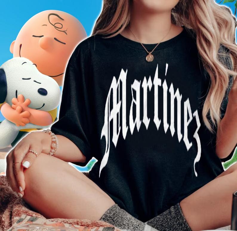 Martinez Last Name Chicano Mexican American Hispanic Spanish Shirt t-shirt woman shirt