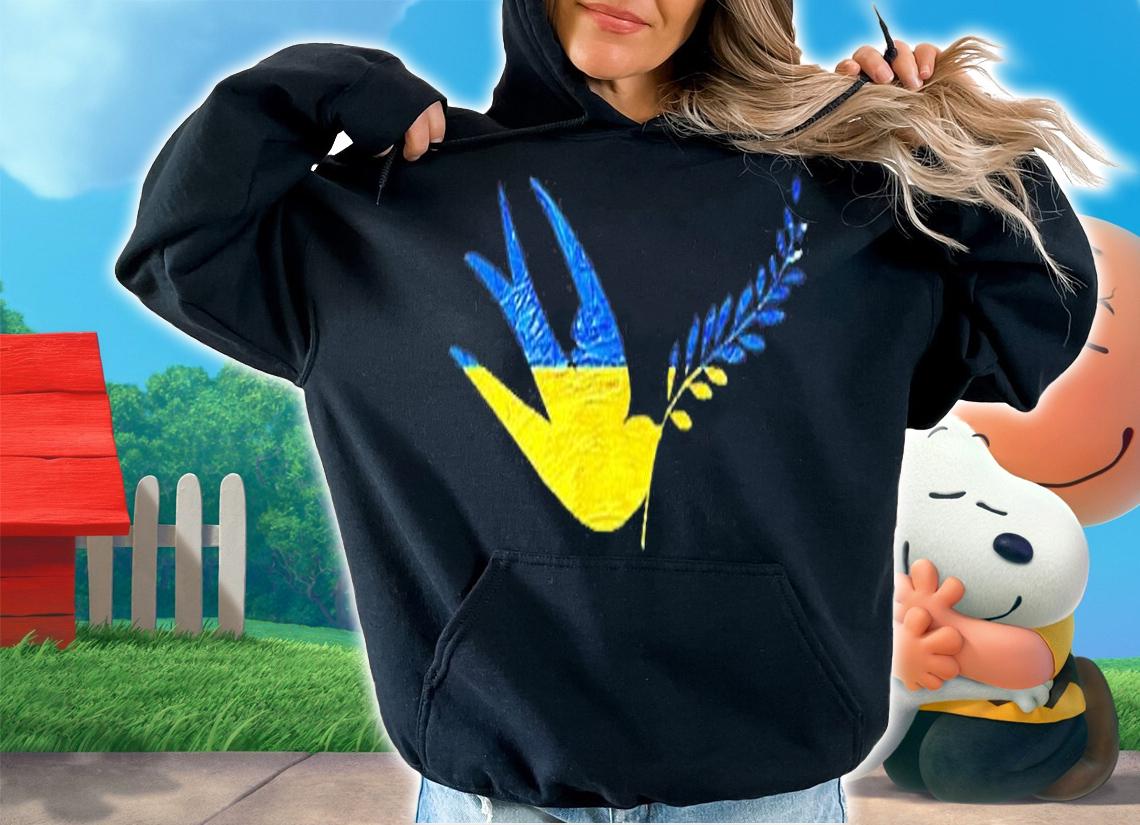 Pray For Peace Ukrainian Peace Dove T-Shirt t-shirt