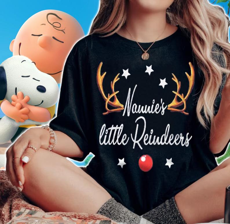 Nannies Little Reindeers Funny Reindeers Christmas Grandma Shirt t-shirt