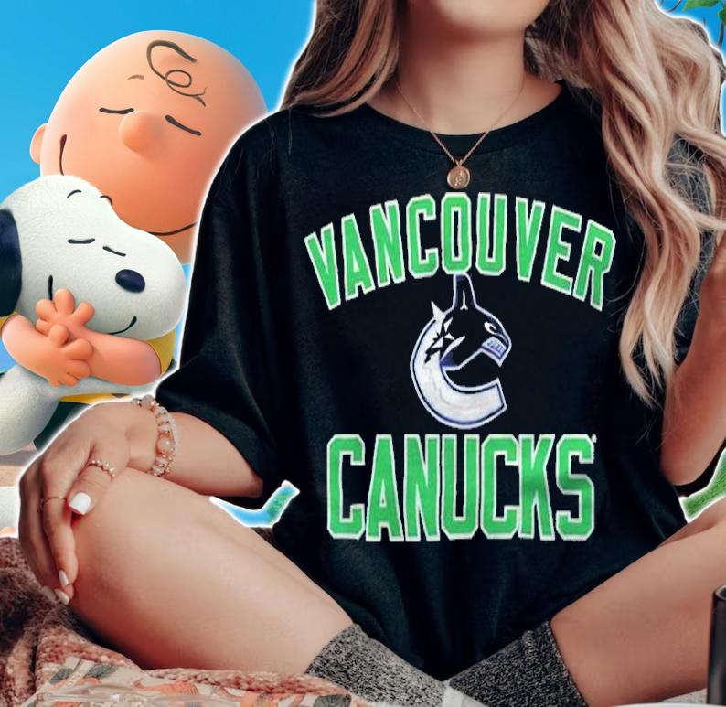 Vancouver Canucks team logo T-shirt t-shirt