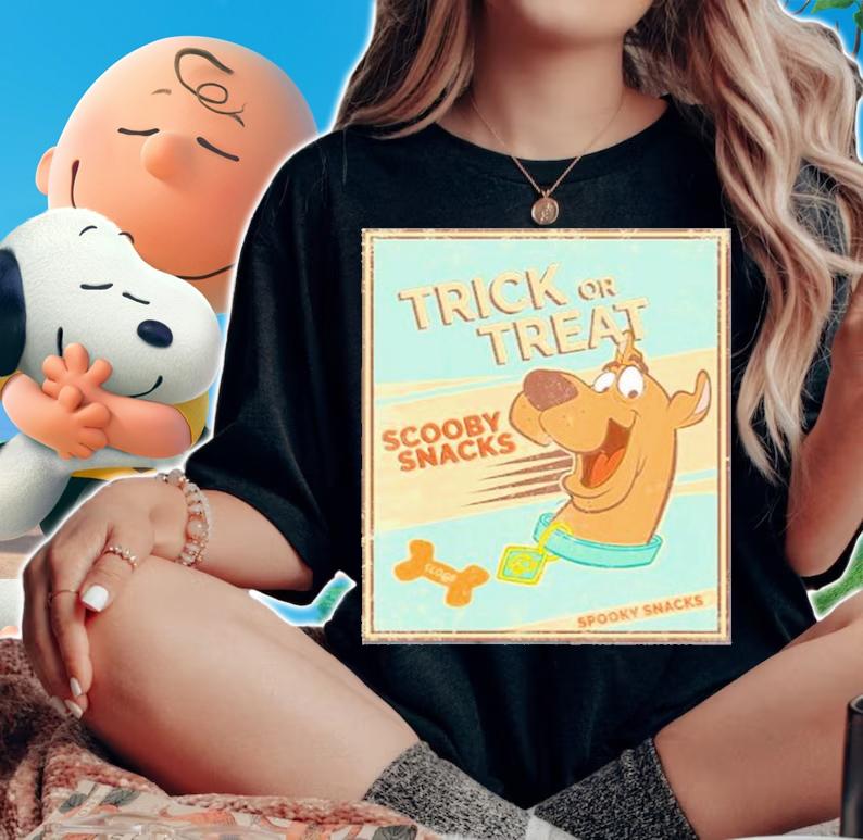 Kids Scooby-Doo Trick Or Treat Scooby Snacks Spooky Snacks Poster T-Shirt woman shirt