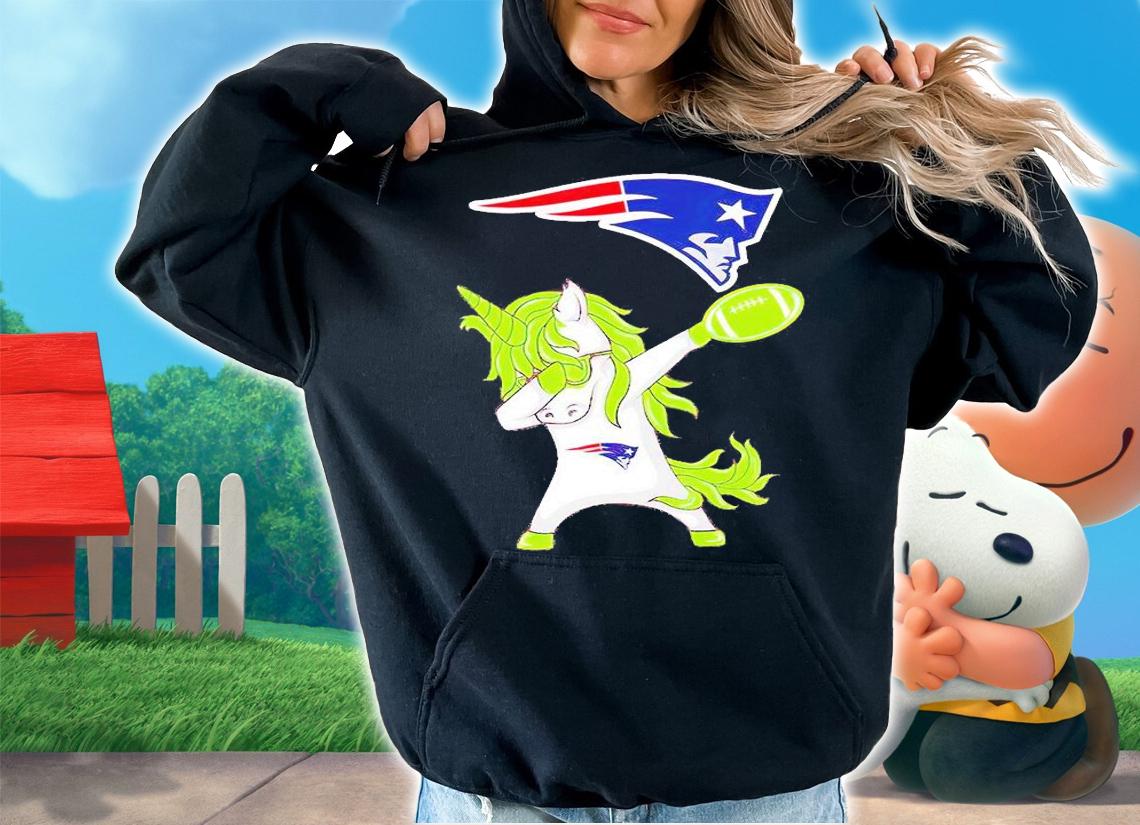 New England Patriots Unicorn Dabbing St Patrick's Day T-Shirt hoodie