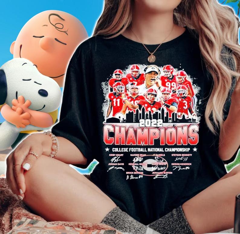 Georgia Bulldogs 2022 Champions College Football National Championship signatures shirt