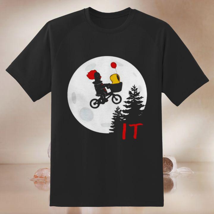 Limited Stock It Pennywise Bicycle Fly Halloween Moon T-Shirt